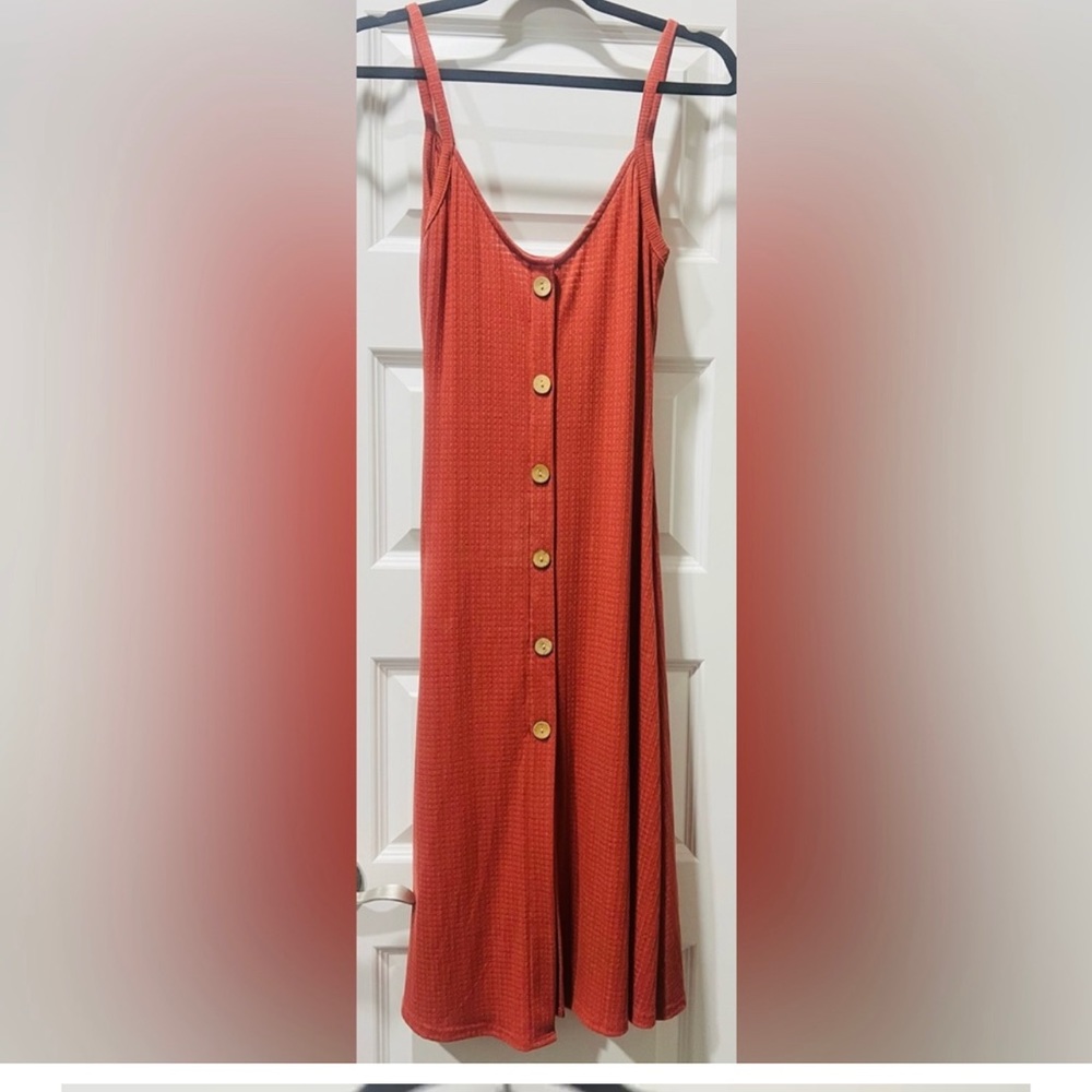 Summer dress, M, used only used 2xs, I can show u more pics if interested.
